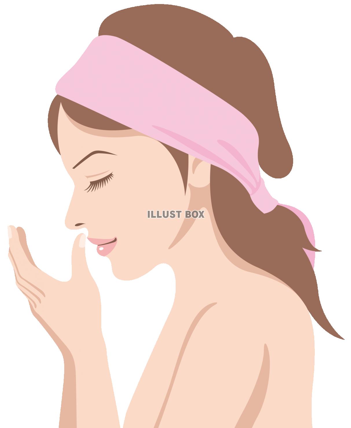 洗顔　スキンケアをする女性の横顔
