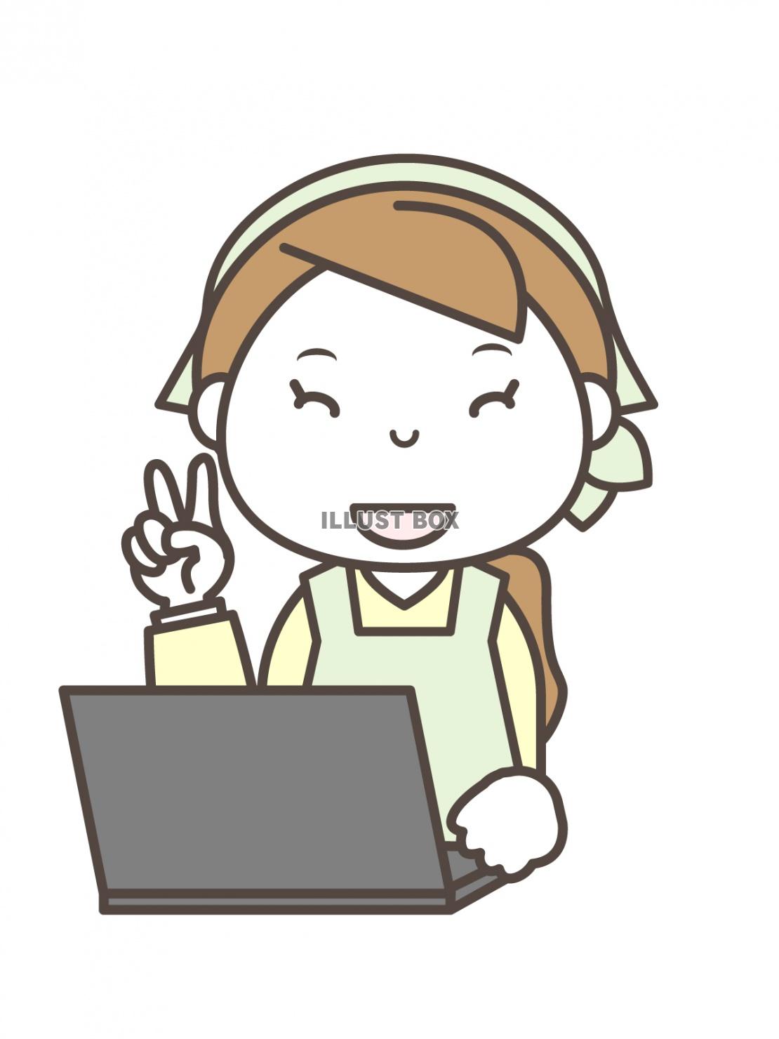 無料イラスト ノートパソコンを操作するエプロンを着用した女性 笑顔