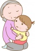 赤ちゃんを抱っこするおばあちゃん