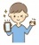 スマートフォンを持つ上機嫌な男性