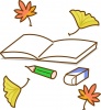 文房具と秋の葉